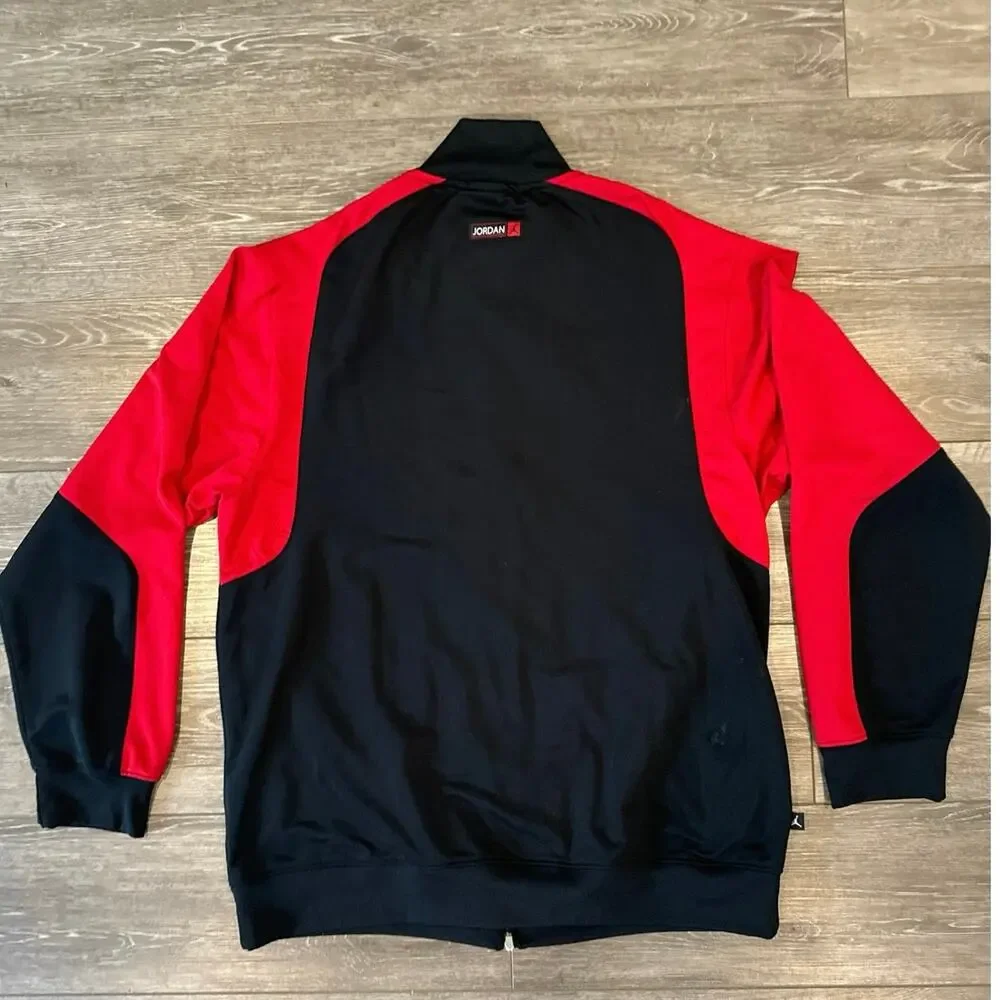 Nike Air Jordan Men’s Full Zipper Jacket Size‎ L Red /Black 100% Polyester